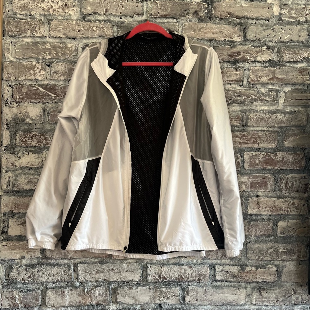 Underarmour Two-Tone Packable All Weather Windbreaker Smoke & Pet free home - Picture 2 of 9